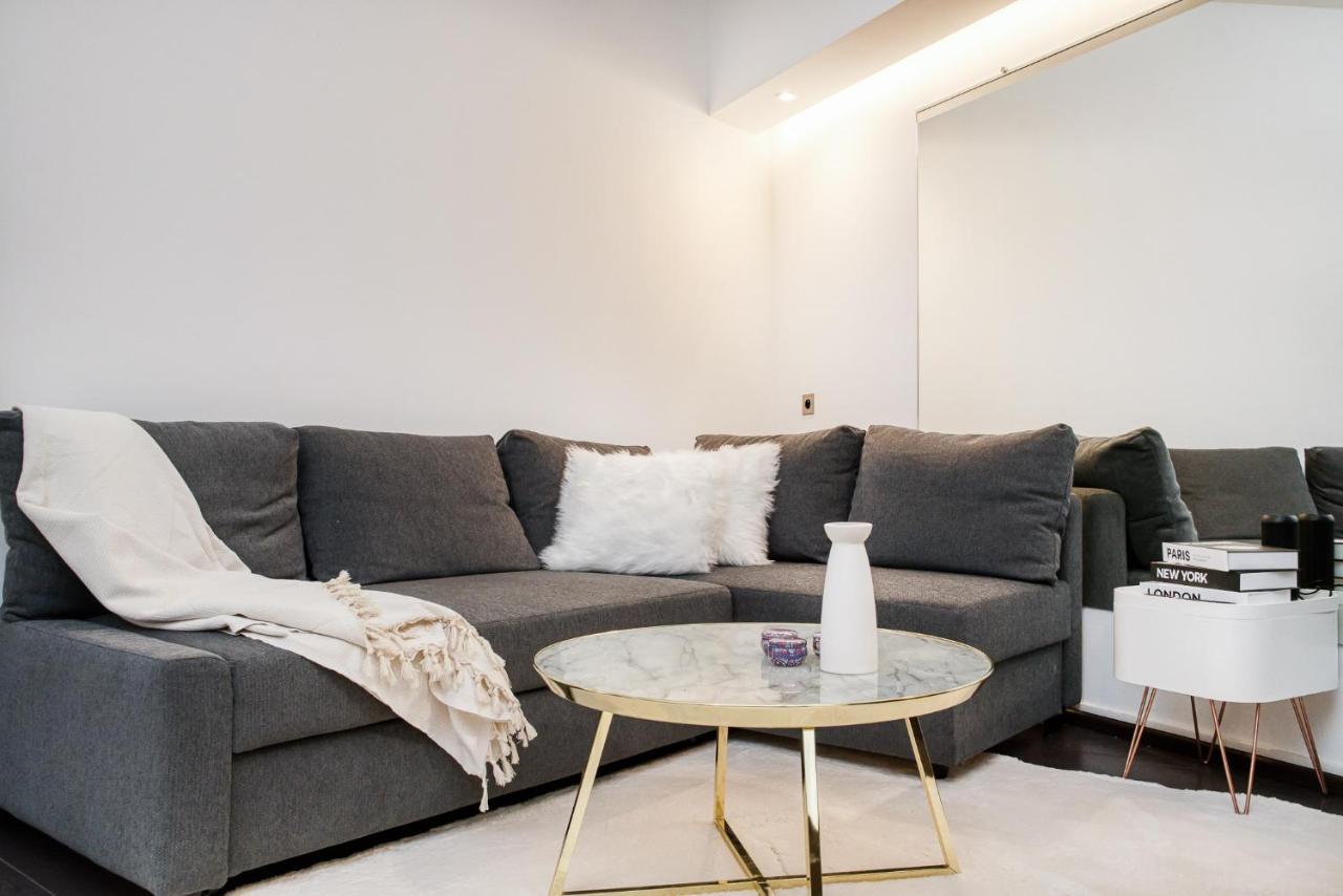 Appartement Place Des Lices Avec Parking Saint-Tropez Eksteriør bilde